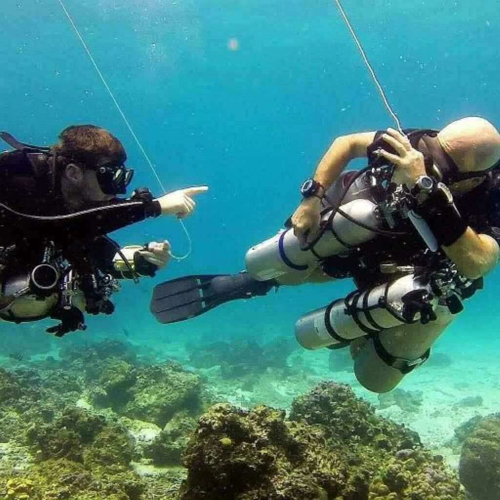 Diving tayrona park Colombia Poseidon dive center padi padi tec sidemount instructor course